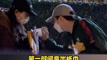 911红领巾今日吃瓜,揭秘911红领巾今日吃瓜背后的热点事件