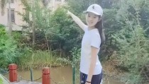 杨晚拧黄杨钿甜新剧被、学业遭质疑、商业代言也被按下了暂停键！
