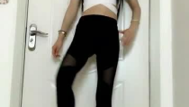 小姐姐抬腿照,小姐姐的优雅瞬间